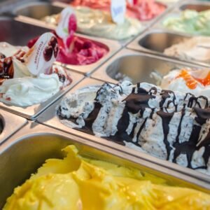 DESSERTS & GELATO